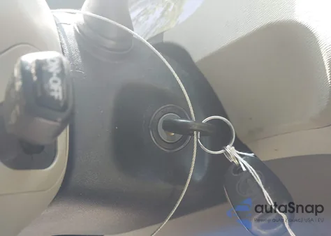 2011 Toyota Sienna Le V6 z USA, uszkodzony, nr VIN 5TDKK3DC2BS024566